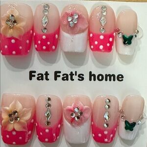 Pink and White handmade Floral press on Nail Set